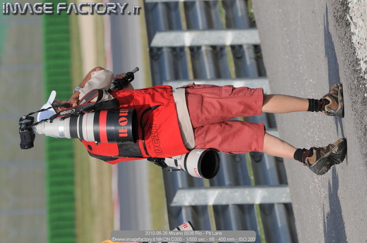 2010-06-26 Misano 0038 Rio - Pit Lane